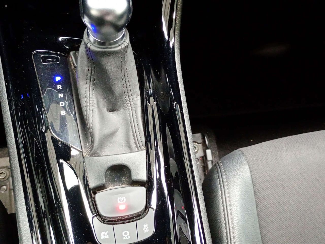 Toyota C-HR 1.8 125H Advance  - Foto 25