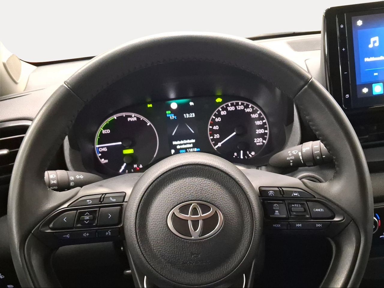 Toyota Yaris 1.5 120H Active Plus  - Foto 14