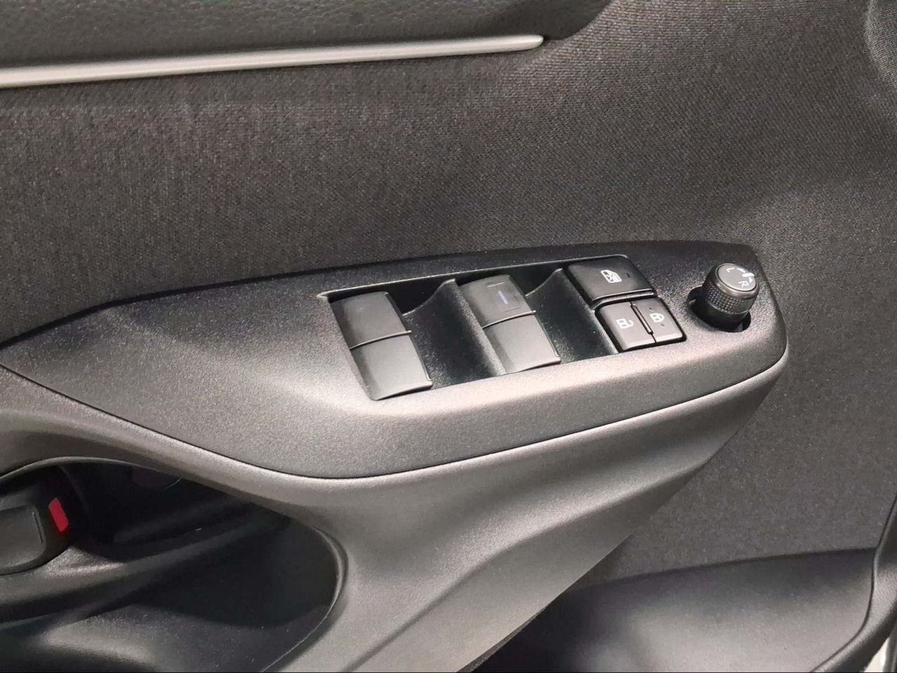 Toyota Yaris 1.5 120H Active Plus  - Foto 22