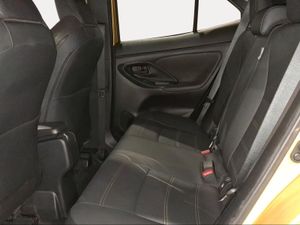 Toyota Yaris Cross 1.5 120H Premiere Edition  - Foto 12