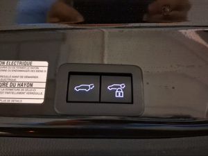 Toyota Yaris Cross 1.5 120H Premiere Edition  - Foto 21