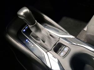 Toyota Corolla 1.8 125H ACTIVE TECH E-CVT TOU SPORT  - Foto 24