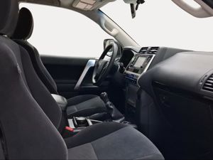 Toyota Land Cruiser 2.8 D-4D GX  - Foto 7