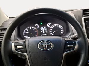 Toyota Land Cruiser 2.8 D-4D GX  - Foto 14