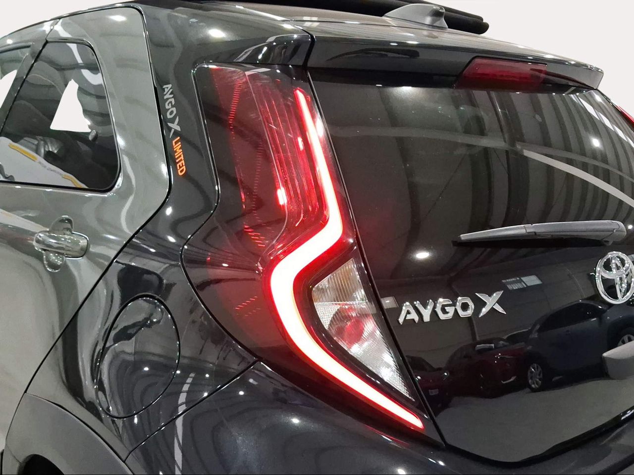 Toyota Aygo X Cross 1.0 VVT-I 72CV Limited Edition  - Foto 26