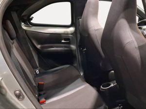 Toyota Aygo X Cross 1.0 VVT-I 72CV Limited Edition  - Foto 8