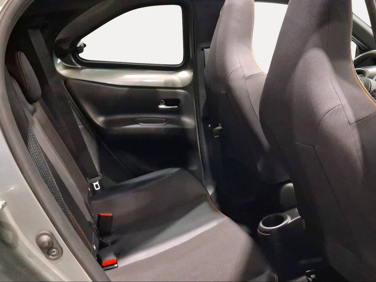 Toyota Aygo X Cross 1.0 VVT-I 72CV Limited Edition  - Foto 8