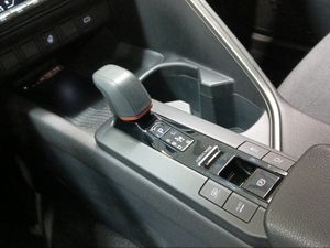 Toyota C-HR 2.0 220PH Advance  - Foto 24