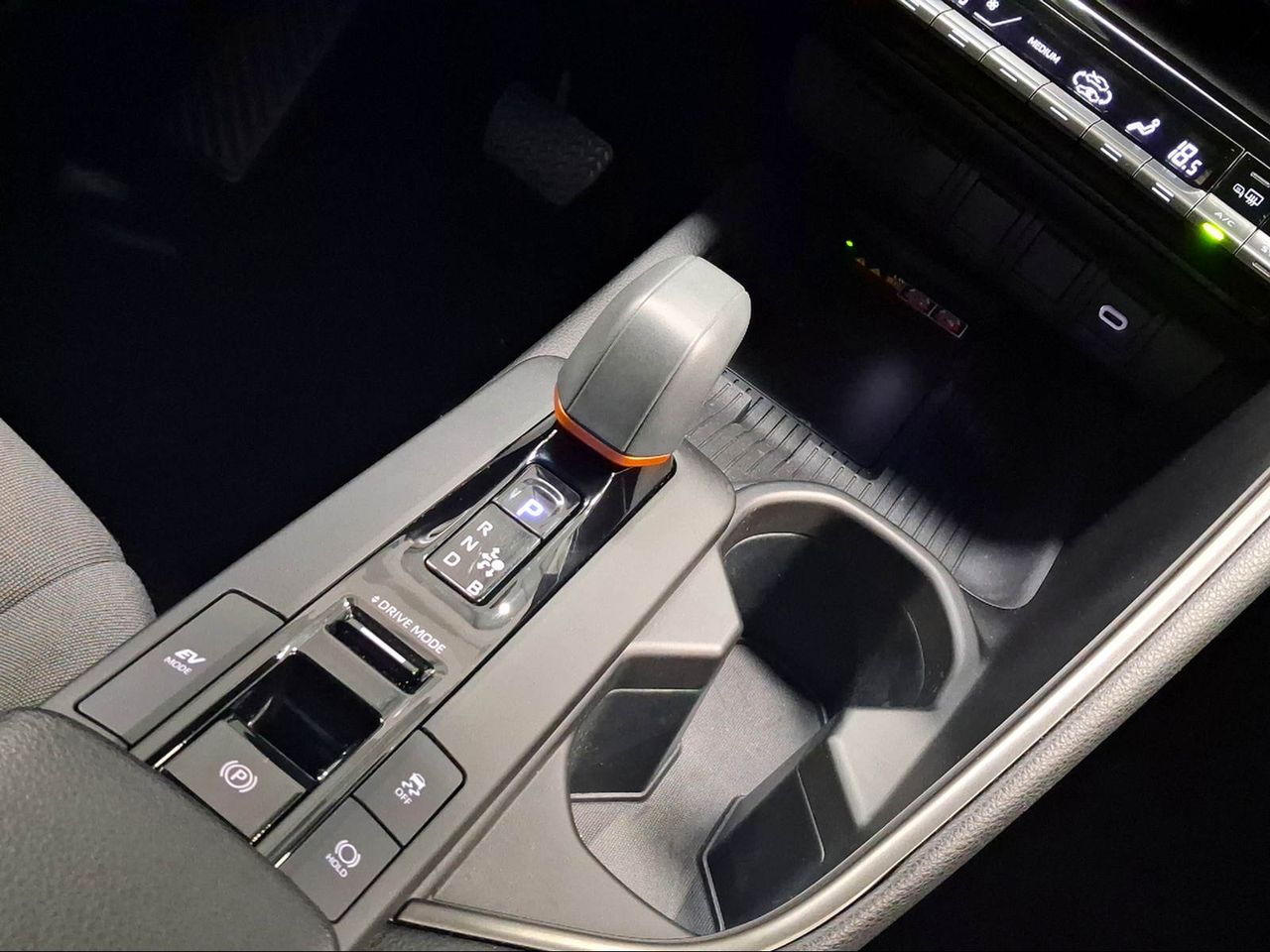 Toyota C-HR 1.8 140H Advance  - Foto 23