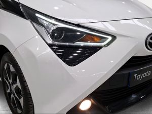 Toyota Aygo 1.0 70 x-play  - Foto 25