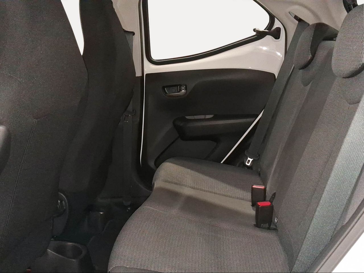 Toyota Aygo 1.0 70 x-play  - Foto 12