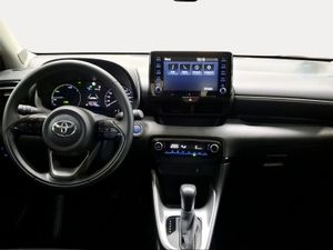 Toyota Yaris 1.5 120H Active Tech  - Foto 9