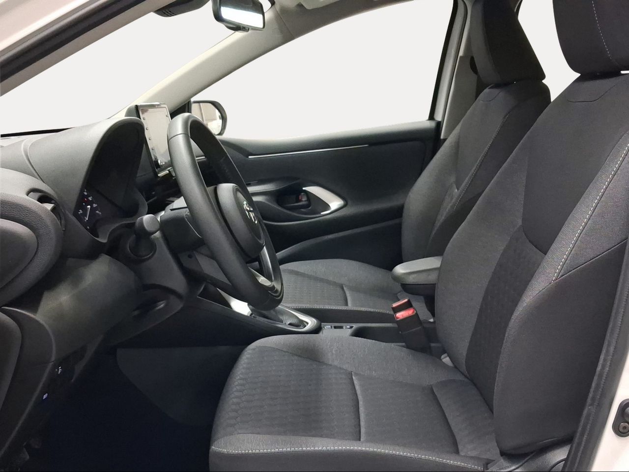 Toyota Yaris 1.5 120H Active Tech  - Foto 13