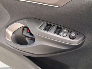 Toyota Yaris Cross 1.5 120H Style Plus  - Foto 25