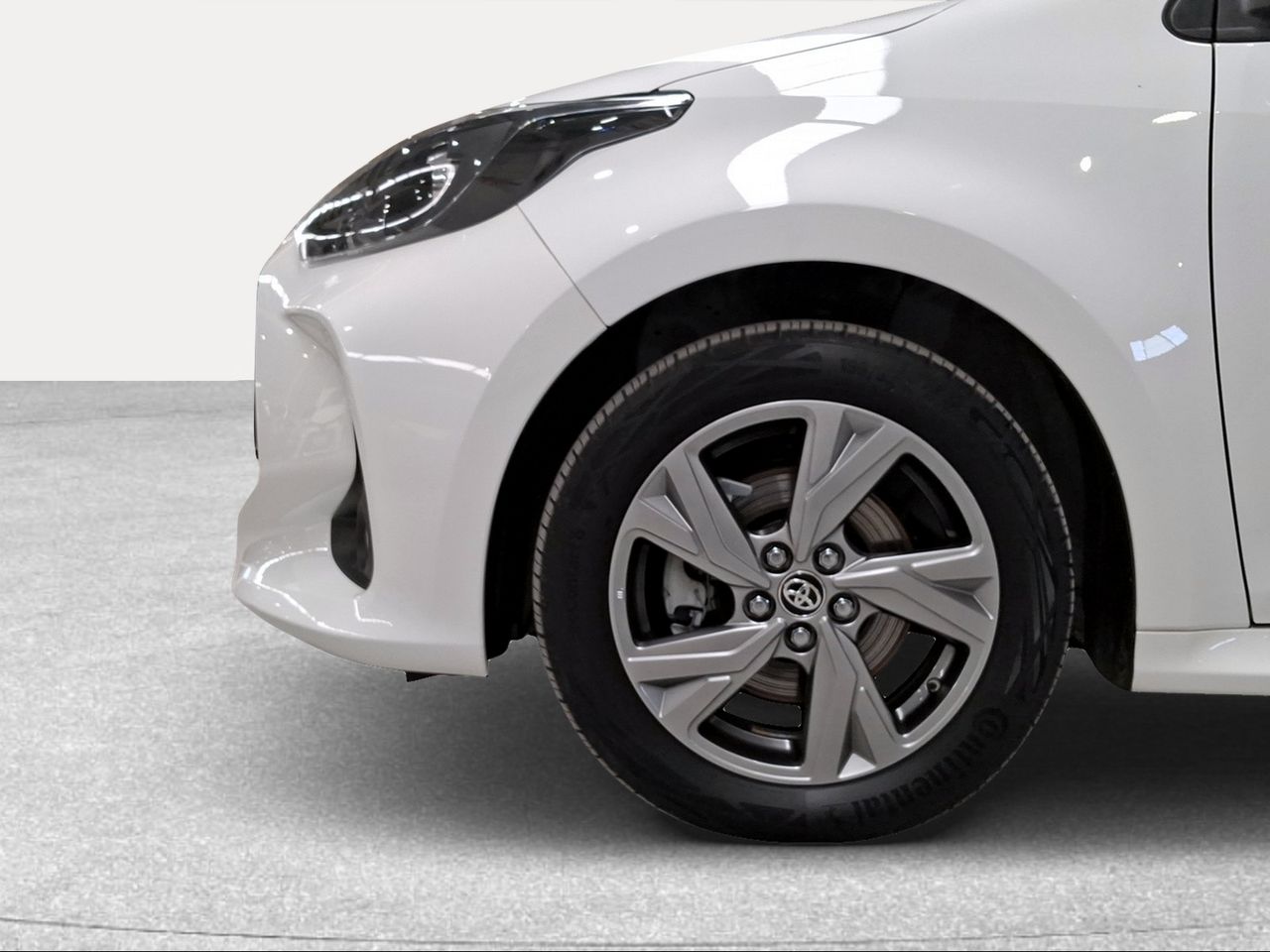 Toyota Yaris 1.5 120H Active Plus  - Foto 17