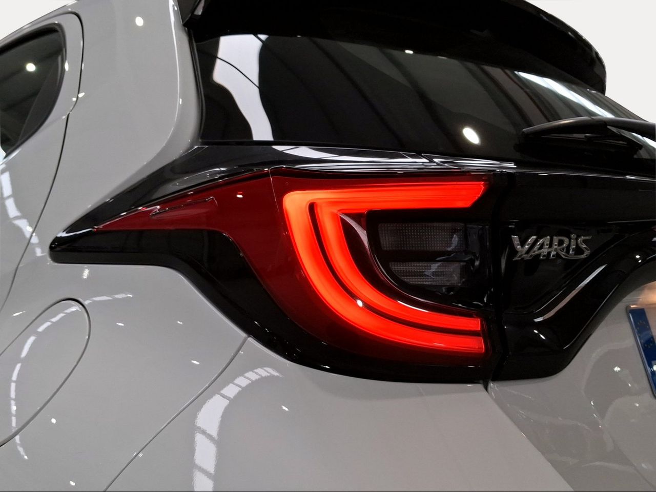 Toyota Yaris 1.5 120H Active Plus  - Foto 23