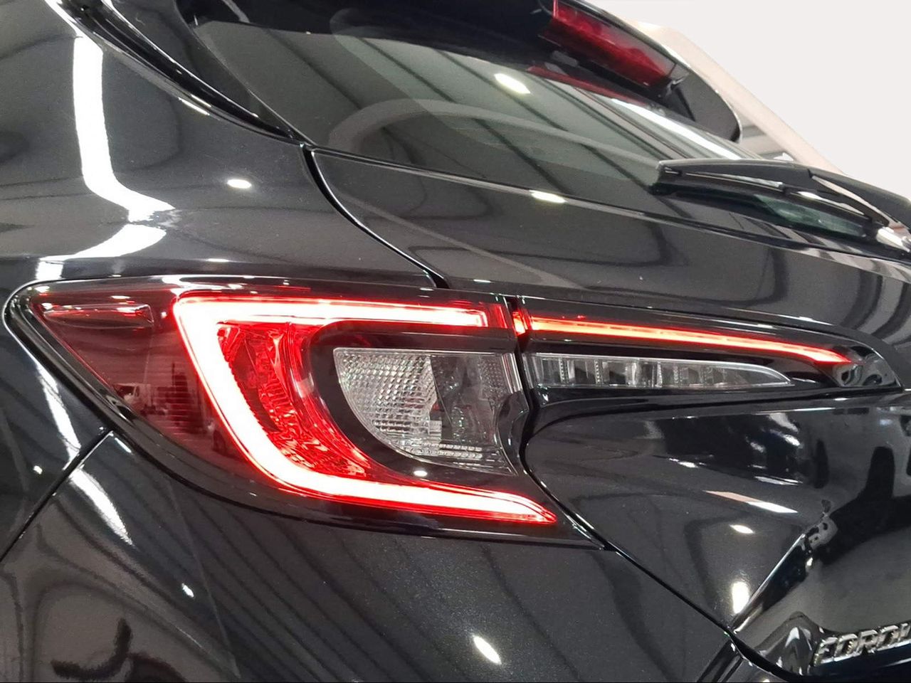 Toyota Corolla 140H Active Plus  - Foto 24