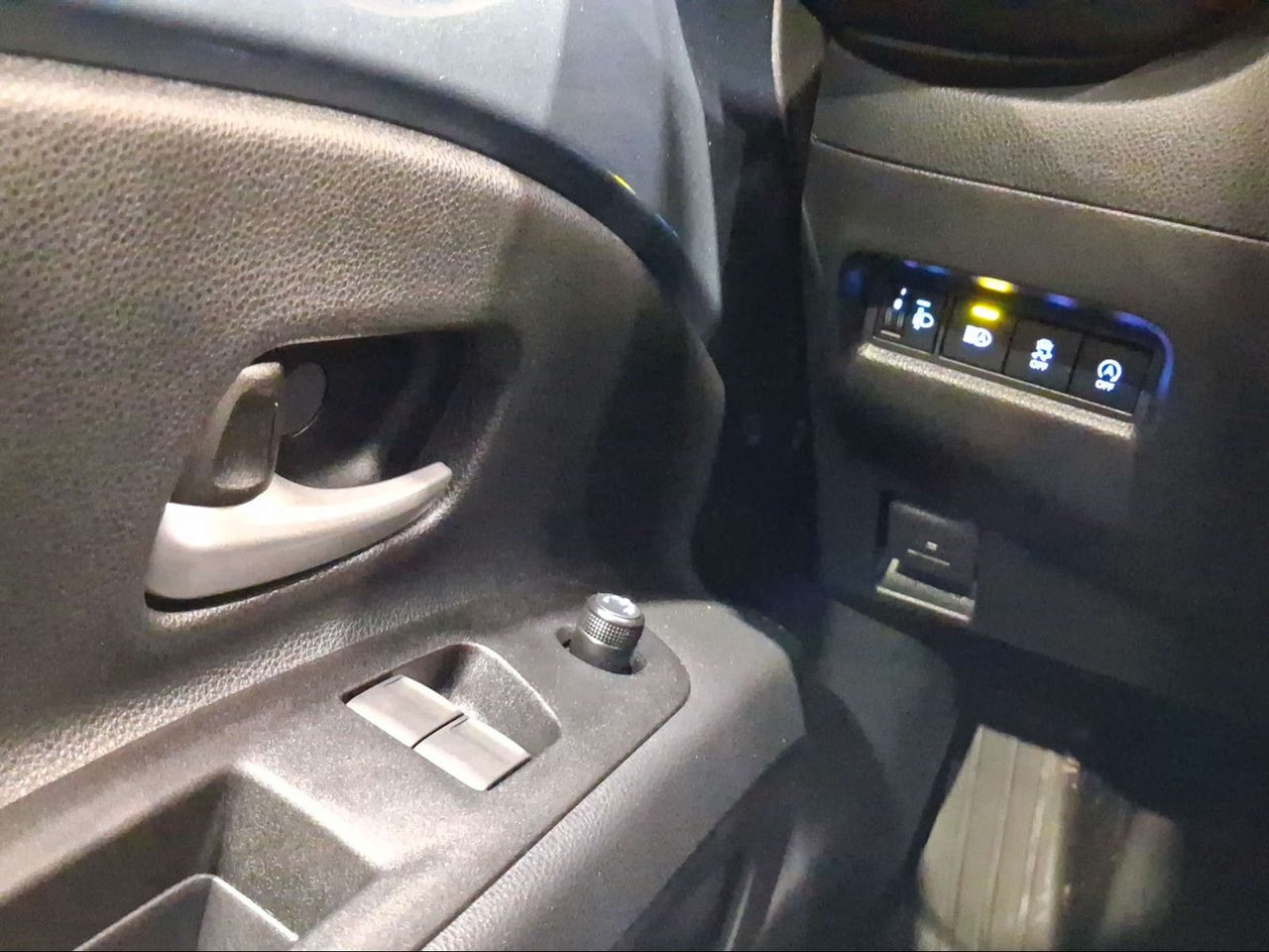 Toyota Aygo X Cross 1.0 VVT-I 72CV Play  - Foto 26