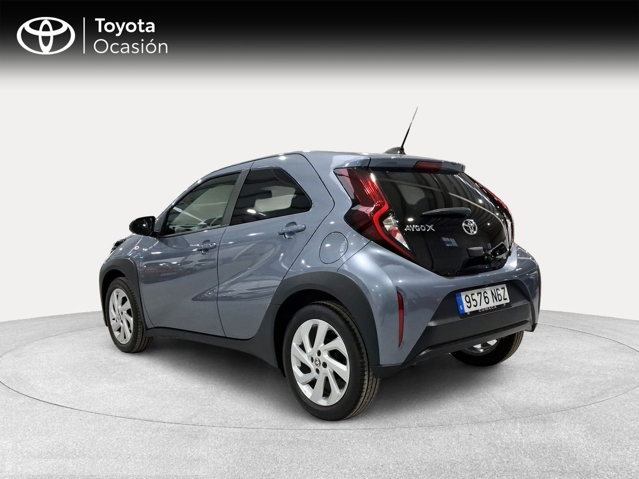 Toyota Aygo X Cross 1.0 VVT-I 72CV Play  - Foto 3