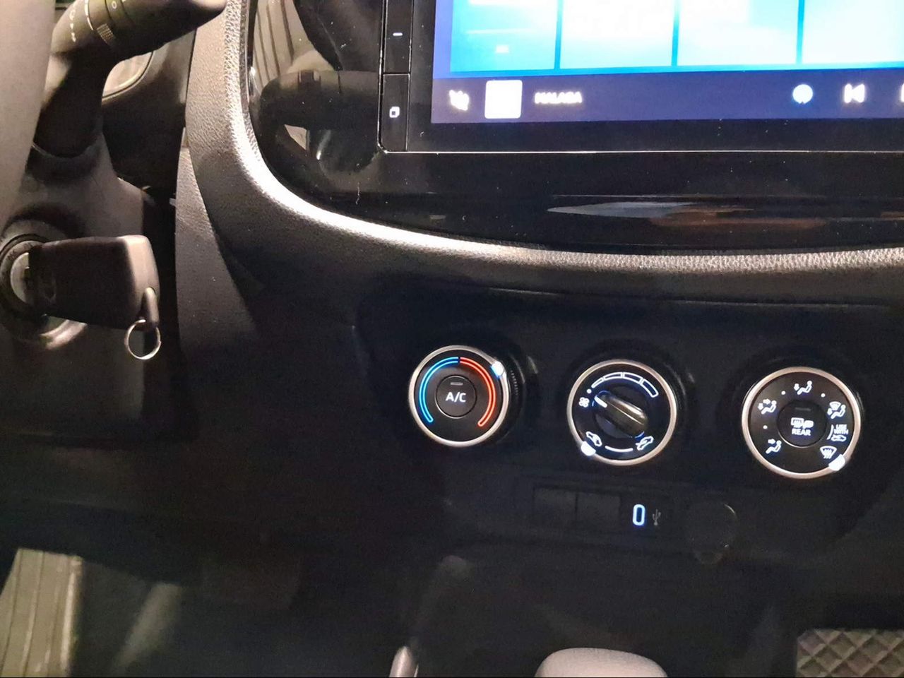 Toyota Aygo X Cross 1.0 VVT-I 72CV Play  - Foto 24