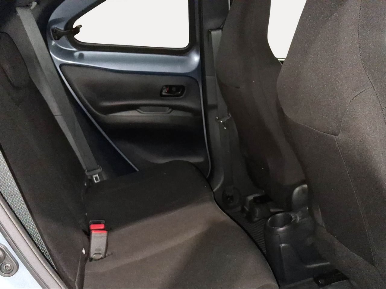 Toyota Aygo X Cross 1.0 VVT-I 72CV Play  - Foto 8