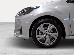 Toyota Yaris 1.5 120H Active Plus  - Foto 17