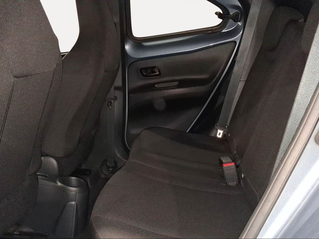 Toyota Aygo X Cross 1.0 VVT-I 72CV Play  - Foto 12