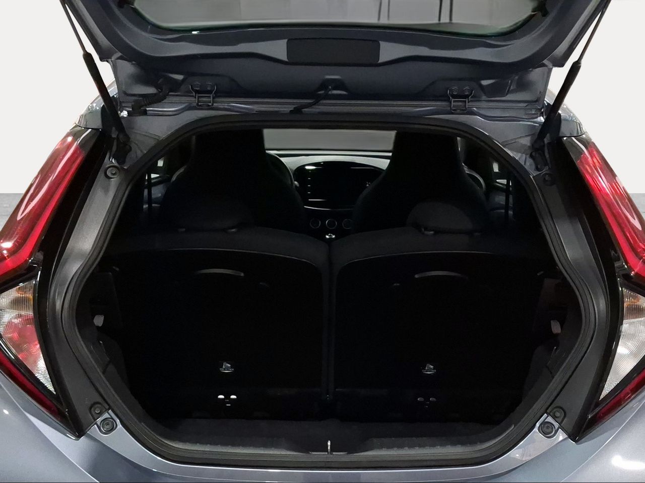 Toyota Aygo X Cross 1.0 VVT-I 72CV Play  - Foto 11