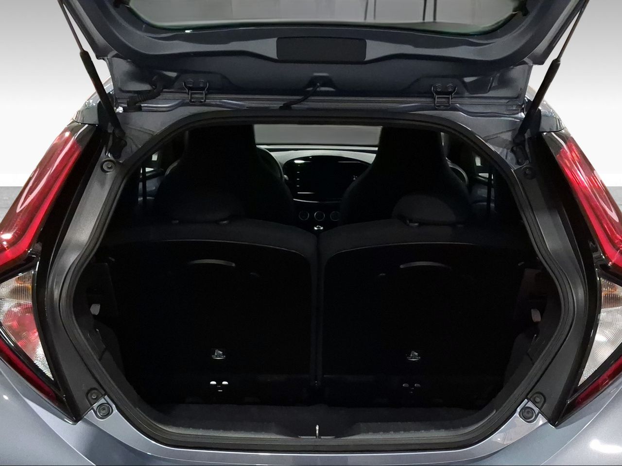 Toyota Aygo X Cross 1.0 VVT-I 72CV Play  - Foto 11