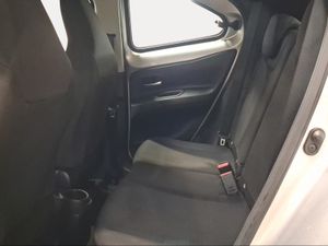 Toyota Aygo X Cross 1.0 VVT-I 72CV Play  - Foto 12