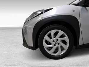 Toyota Aygo X Cross 1.0 VVT-I 72CV Play  - Foto 17