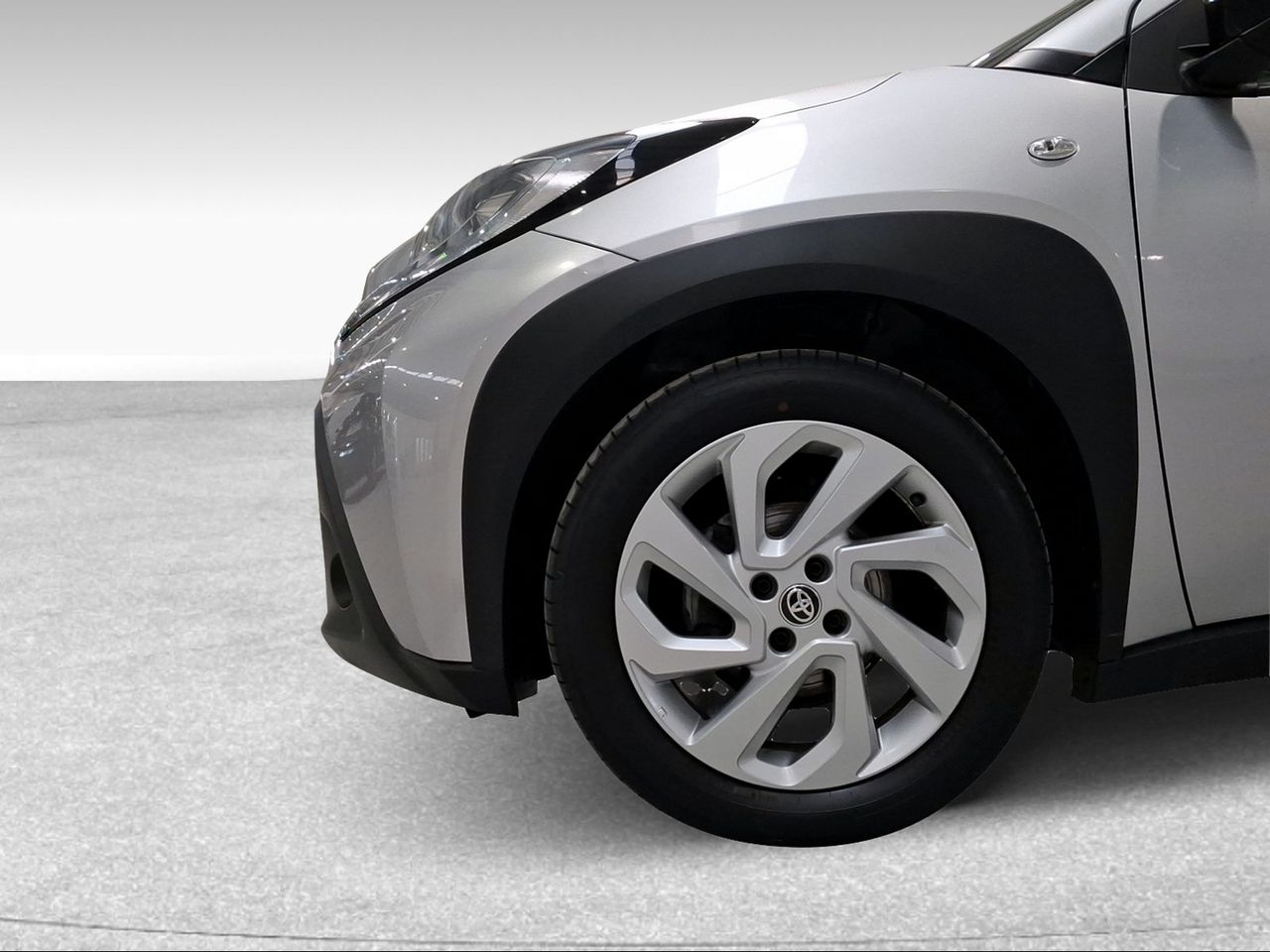 Toyota Aygo X Cross 1.0 VVT-I 72CV Play  - Foto 17