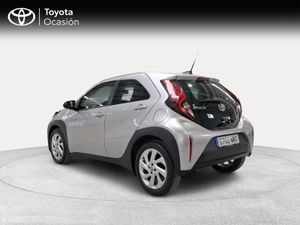 Toyota Aygo X Cross 1.0 VVT-I 72CV Play  - Foto 3