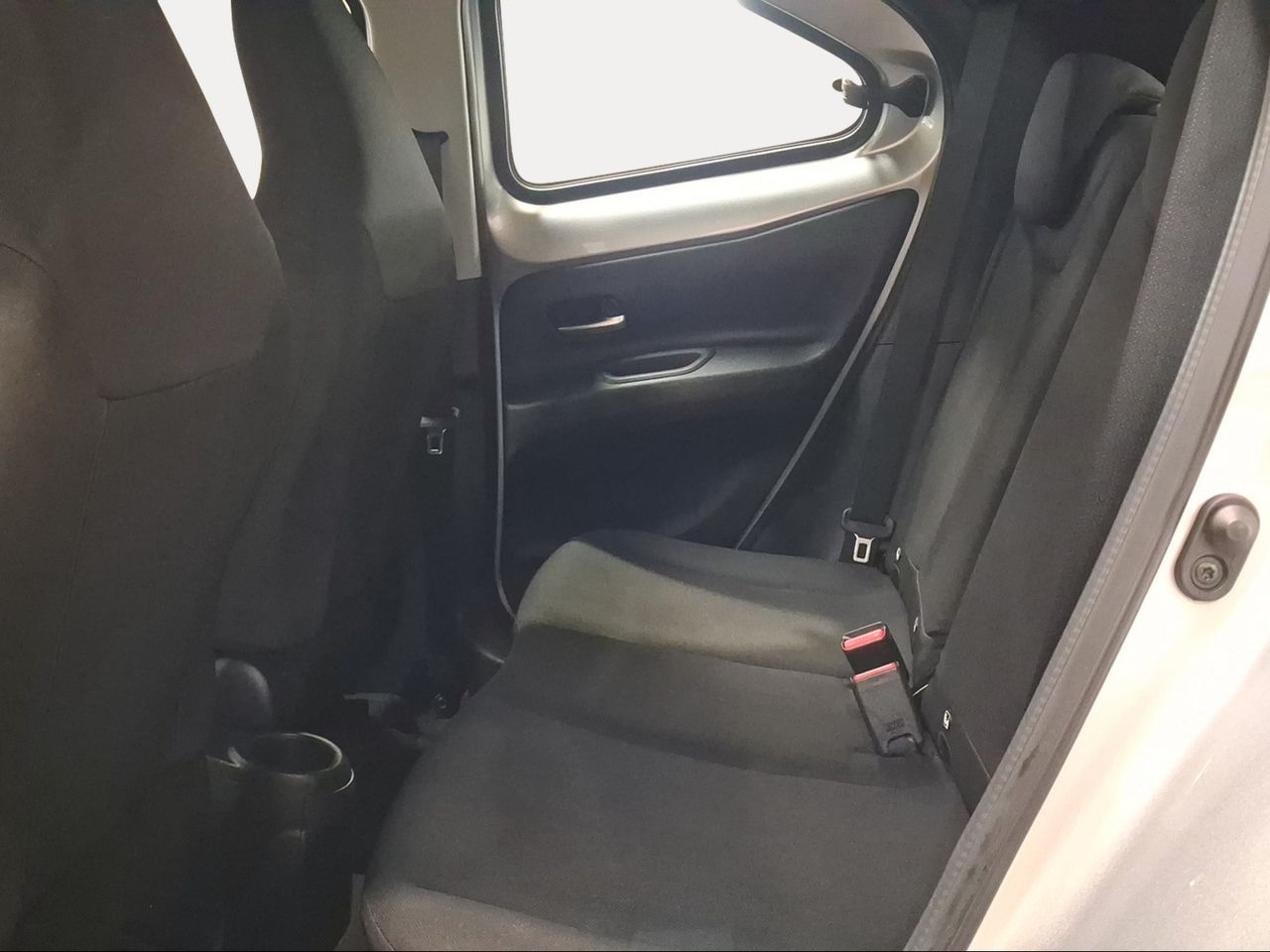 Toyota Aygo X Cross 1.0 VVT-I 72CV Play  - Foto 12