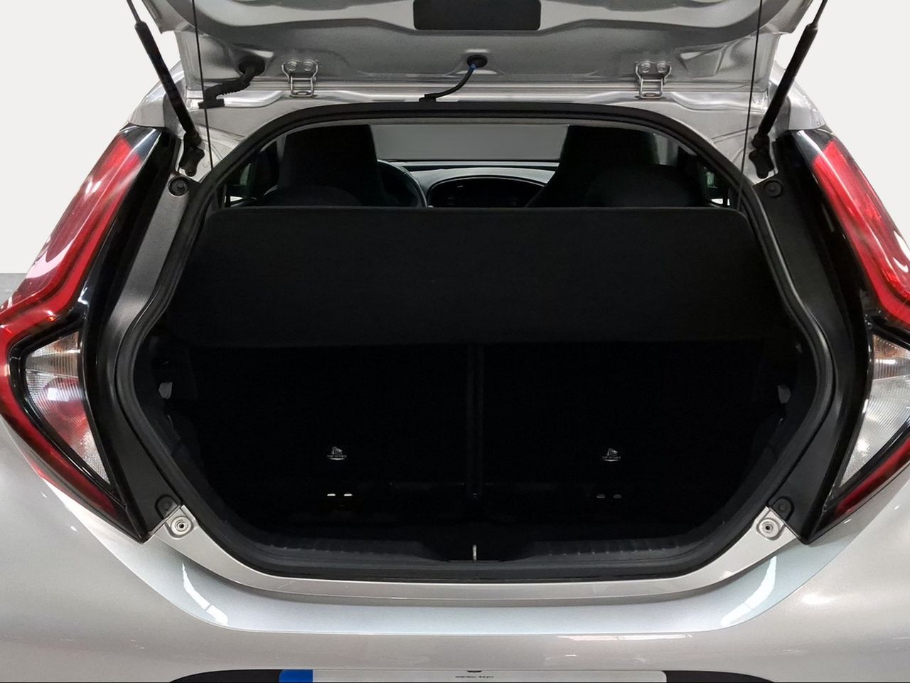 Toyota Aygo X Cross 1.0 VVT-I 72CV Play  - Foto 11