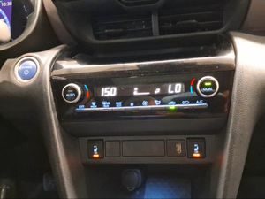 Toyota Yaris Cross 1.5 120H Style Plus  - Foto 25