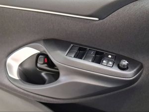 Toyota Yaris 1.5 120H Active Plus  - Foto 21