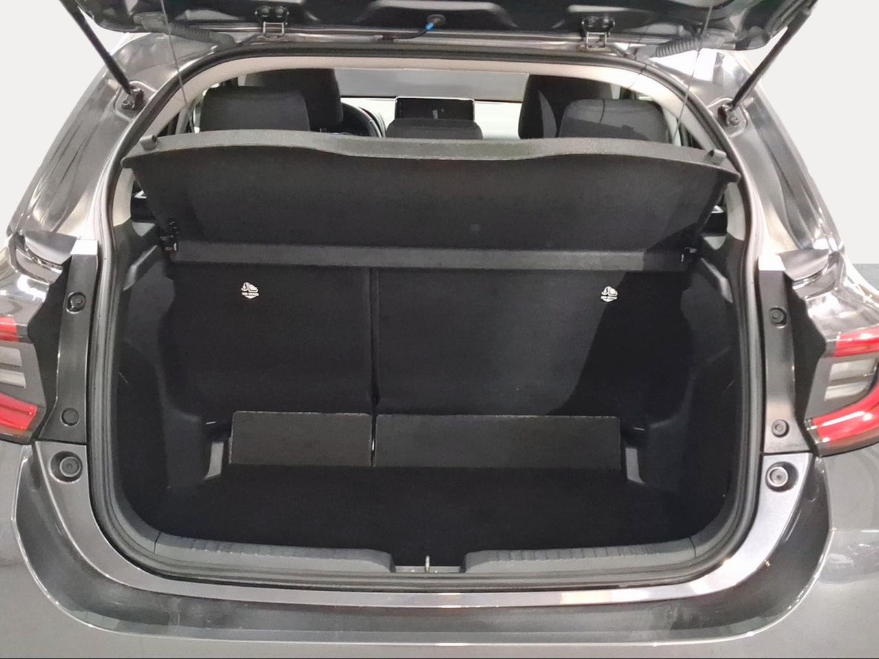 Toyota Yaris 1.5 120H Active Plus  - Foto 11