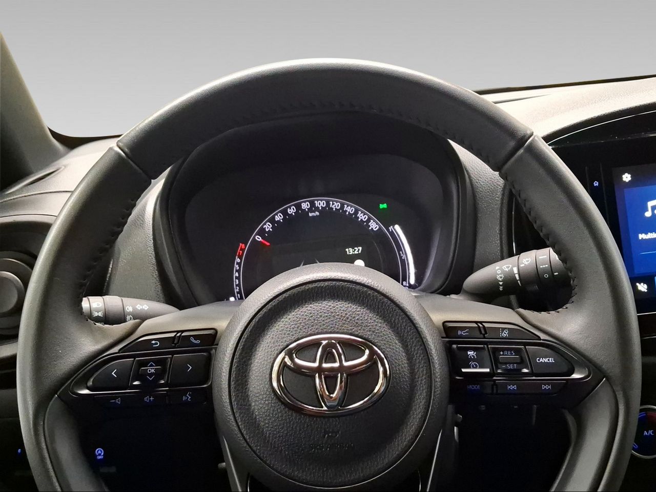 Toyota Aygo X Cross 1.0 VVT-I 72CV Play  - Foto 14