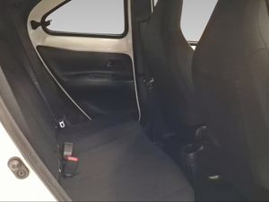 Toyota Aygo X Cross 1.0 VVT-I 72CV Play  - Foto 8