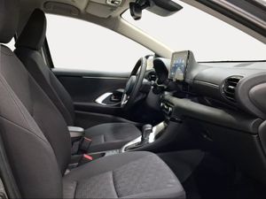 Toyota Yaris 1.5 120H Active Plus  - Foto 7