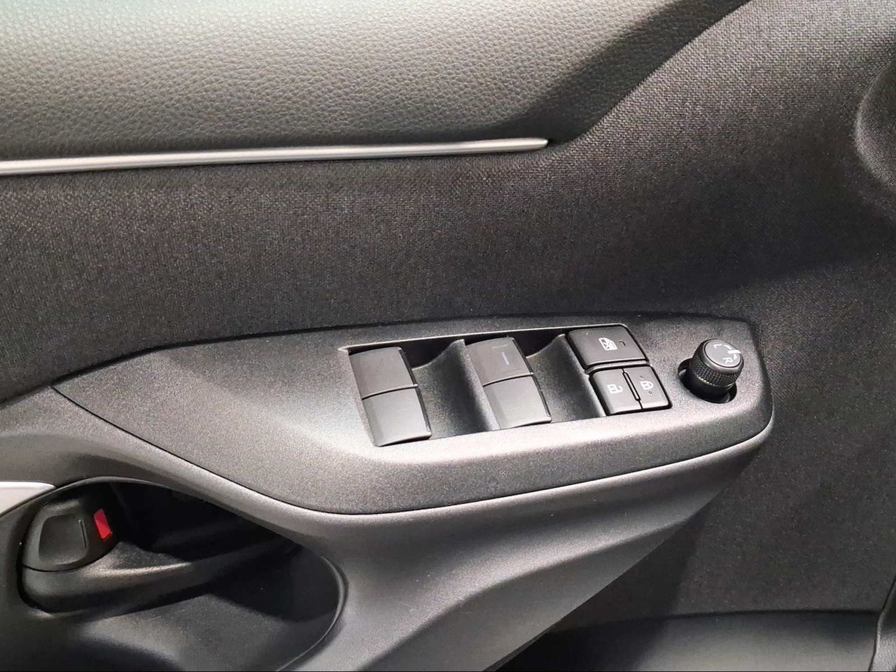 Toyota Yaris 1.5 120H Active Plus  - Foto 25