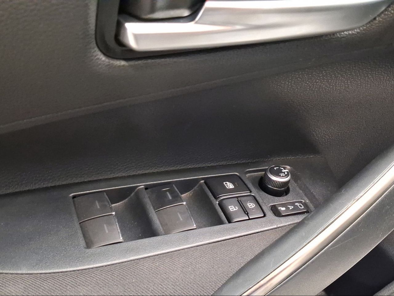 Toyota Corolla 1.8 125H ACTIVE TECH E-CVT  - Foto 22