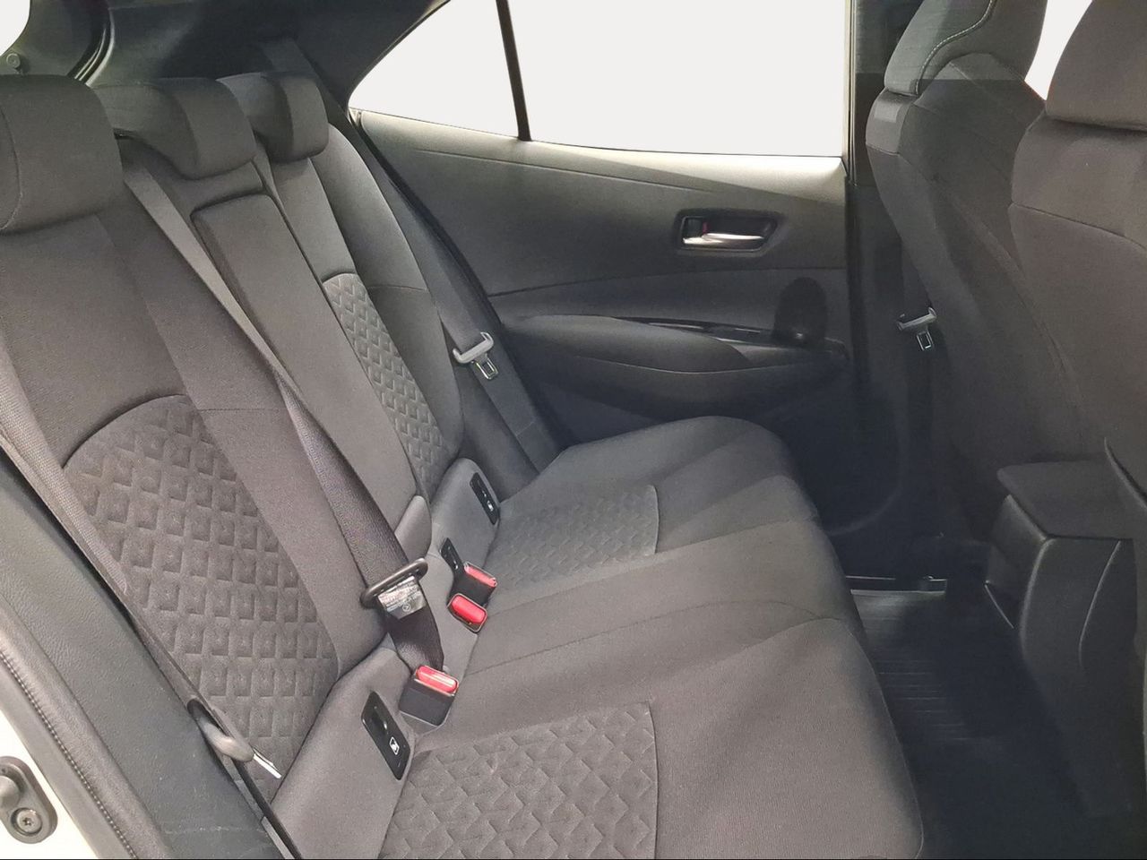 Toyota Corolla 1.8 125H ACTIVE TECH E-CVT  - Foto 8