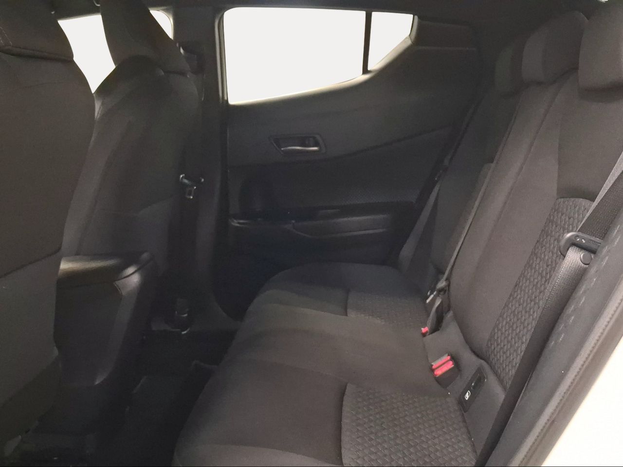 Toyota C-HR 1.8 125H Advance  - Foto 12