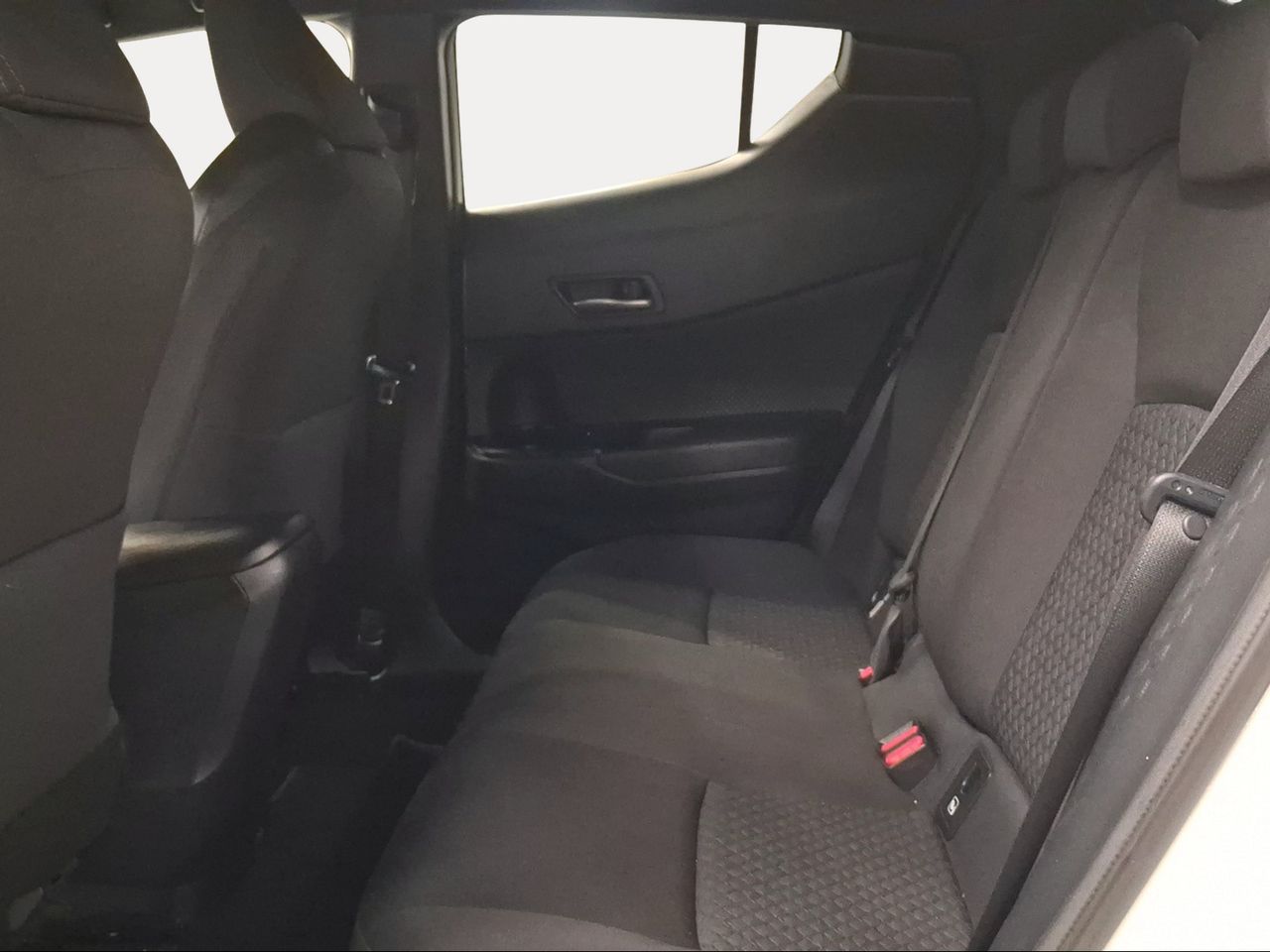 Toyota C-HR 1.8 125H Advance  - Foto 12