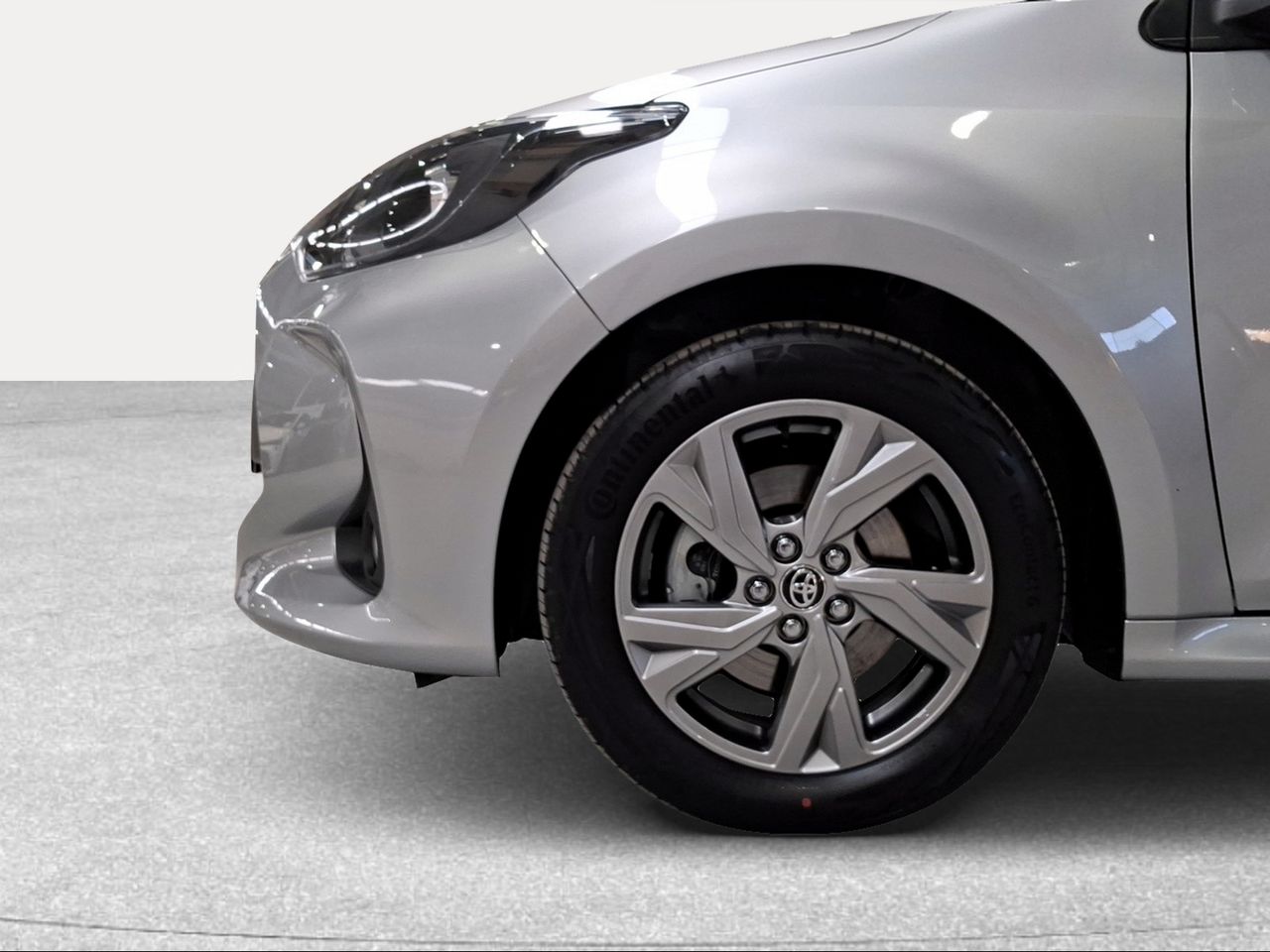 Toyota Yaris 1.5 120H Active Plus  - Foto 17