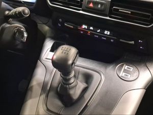 Toyota Proace City Family L2 1.5D 130CV Active 7p  - Foto 21