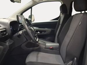 Toyota Proace City Family L2 1.5D 130CV Active 7p  - Foto 13