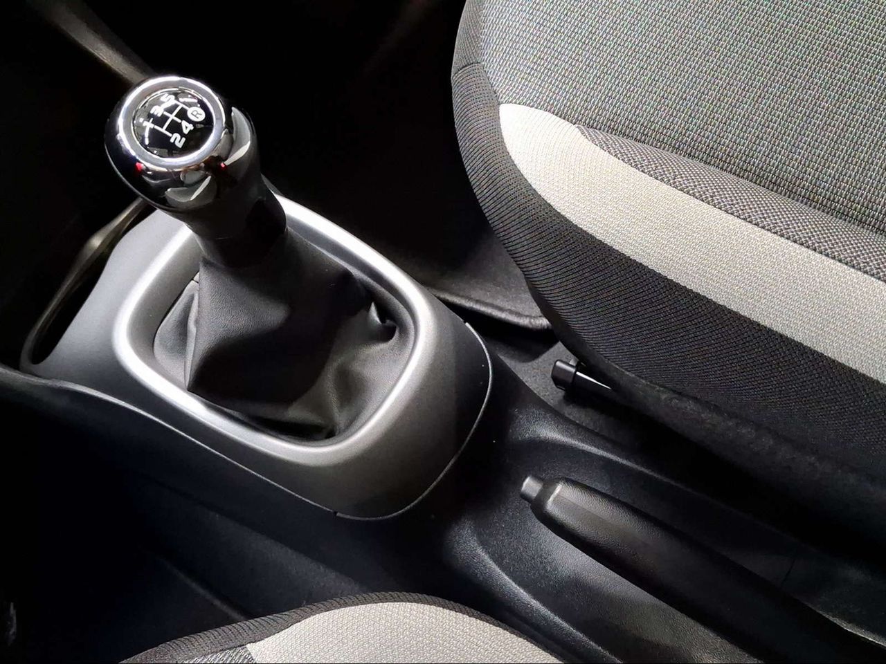 Toyota Aygo 1.0 70 x-play  - Foto 23